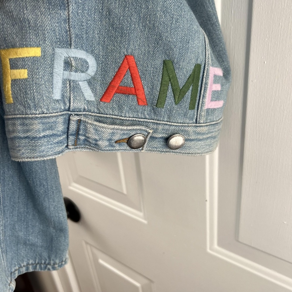 Frame Embroidered Cuffed Jean Jacket Denim Rydell Ave Logo Light Womens Sz Large - Picture 7 of 16